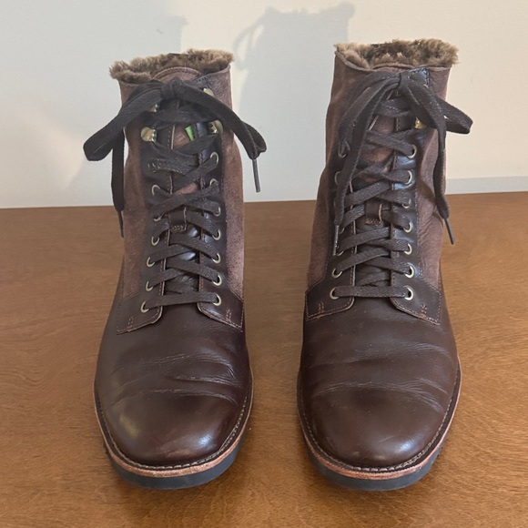 Timberland Men's Rich Brown Leather Boots with Fur Trim - Picture 1 of 5